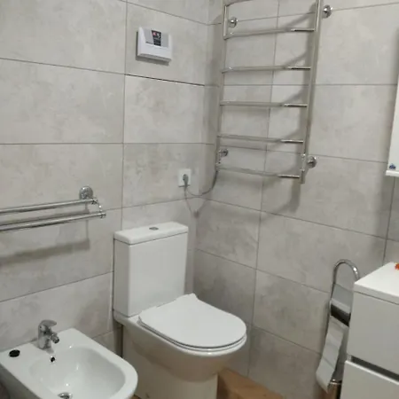 новая квартирка в сердце одессы Apartamento Odesa